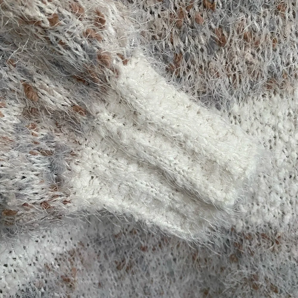 Stripe Lantern Sleeve Pullover Sweater - Picture 5 of 8